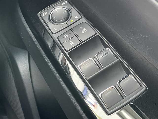レクサス ＬＸ 570 千葉県 2018(平30)年 5.5万km ソニッククォーツ 純正ナビ/バックカメラ/マークレビンソン/サンルーフ/レザーシート/レーダークルーズコントロール/４ＷＤ/ＥＴＣ２．０/前席シートヒーター/パワーシート/エアサス/木目調ハンドル/前後コーナーセンサー