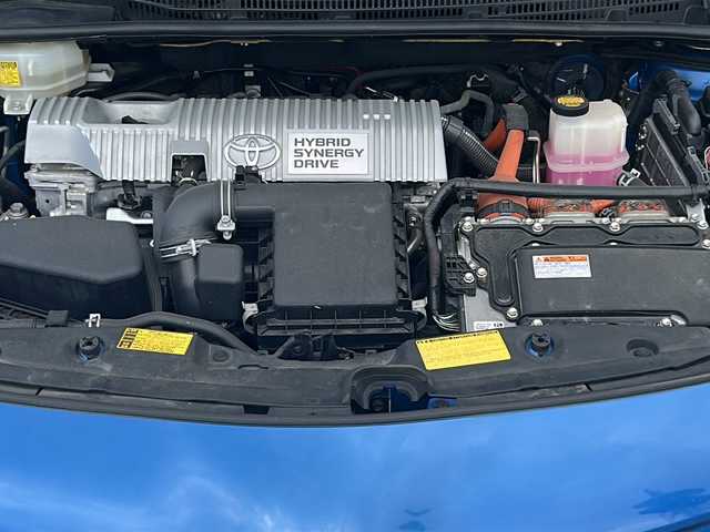 トヨタ プリウス S ツーリングセレ マイコーデ 沖縄県 2013(平25)年 5.6万km 青 純正ナビ・TV・Bluetooth・CD/バックカメラ/ETC/純正アルミ/LEDヘッドライト/ステアリングスイッチ/ヘッドライトウォッシャー/ウィンカードアミラー/フォグランプ/スマートキー