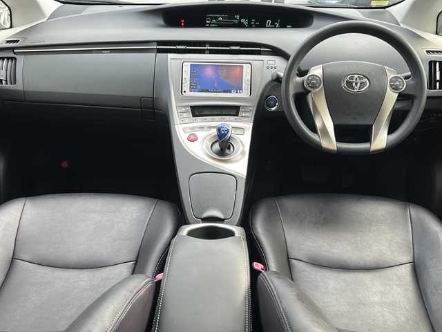 トヨタ プリウス S ツーリングセレ マイコーデ 沖縄県 2013(平25)年 5.6万km 青 純正ナビ・TV・Bluetooth・CD/バックカメラ/ETC/純正アルミ/LEDヘッドライト/ステアリングスイッチ/ヘッドライトウォッシャー/ウィンカードアミラー/フォグランプ/スマートキー