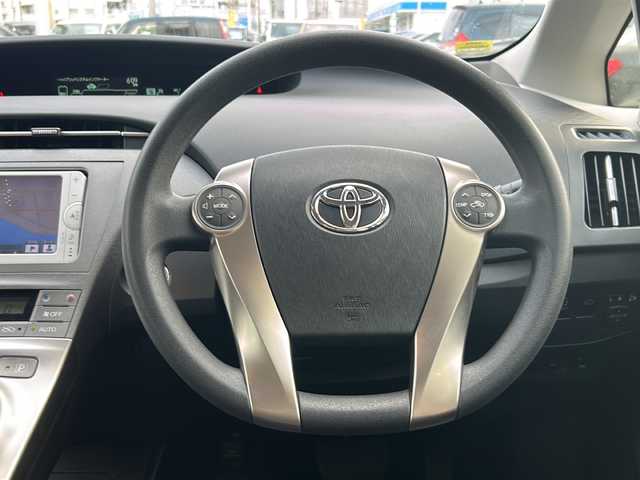トヨタ プリウス S ツーリングセレ マイコーデ 沖縄県 2013(平25)年 5.6万km 青 純正ナビ・TV・Bluetooth・CD/バックカメラ/ETC/純正アルミ/LEDヘッドライト/ステアリングスイッチ/ヘッドライトウォッシャー/ウィンカードアミラー/フォグランプ/スマートキー
