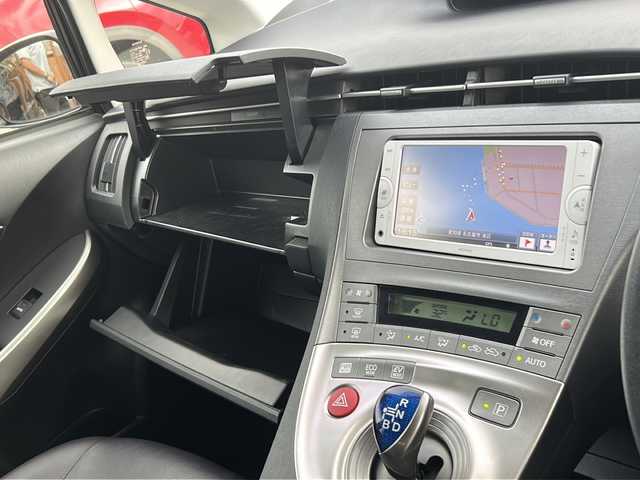 トヨタ プリウス S ツーリングセレ マイコーデ 沖縄県 2013(平25)年 5.6万km 青 純正ナビ・TV・Bluetooth・CD/バックカメラ/ETC/純正アルミ/LEDヘッドライト/ステアリングスイッチ/ヘッドライトウォッシャー/ウィンカードアミラー/フォグランプ/スマートキー