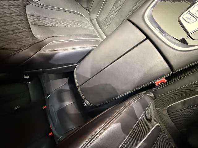 ＢＭＷ ７４０ｄ xDrive Mスポーツ 千葉県 2017(平29)年 3.8万km ミネラルホワイト ＳＲ　/黒革　/ＡＣＣ　/ナビ　/ＣａｒＰｌａｙ　/ＴＶ　/３６０°ｈａｒｍａｎｋａｒｄｏｎサウンド　/ＨＵＤ　/ＢＭＷレーザーライト　/シートＨ　/電動リアゲート　/アンビエントライト　/衝突軽減Ｂ　/ＢＳＭ　/ＬＫＡ　/ＥＴＣ
