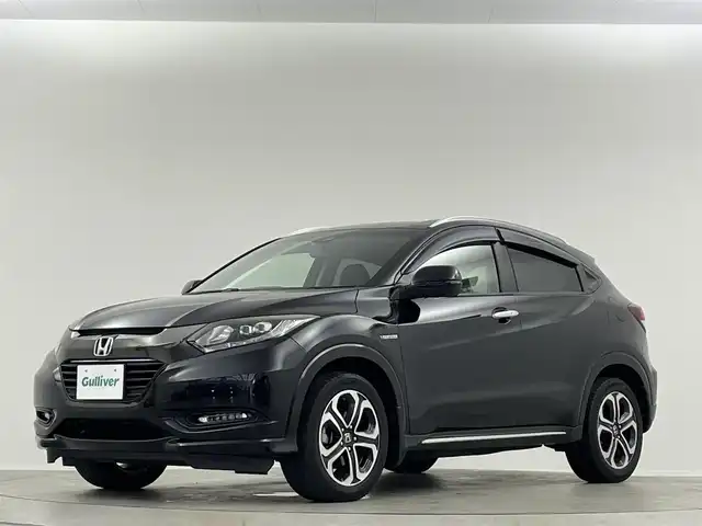 ホンダ ヴェゼル ハイブリッド Z ホンダセンシング 埼玉県 2018(平30)年 3.8万km クリスタルブラックパール 純正ナビ　シートヒーター　Ｂカメラ　ＥＴＣ　ＬＥＤヘッドライト　フルセグＴＶ　Ｂｌｕｅｔｏｏｔｈ　ＣＤ／ＤＶＤ　レーンキープ　オートハイビーム　アダプティブクルーズコントロール　　衝突被害軽減