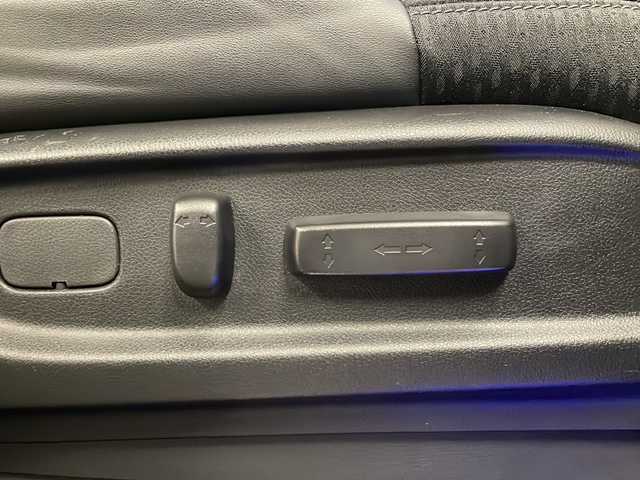 ホンダ オデッセイ ハイブリッド e:HEVアブソルート EX 熊本県 2021(令3)年 4.6万km プレミアムスパークルブラックパール 純正10インチナビ/(フルセグ/CD/DVD/Bluetooth)/(ギャザズ/VXU-217DYi)/前席パワーシート/前席シートヒーター/全方位カメラ/レーダークルーズコントロール/11.6インチフリップダウンモニター/ブラインドスポットモニター/衝突被害軽減システム/レーンキープアシスト/前後コーナーセンサー/電動パーキングブレーキ/オートブレーキホールド/LEDヘットライト＆フォグランプ/オートライト/革巻きステアリング/ステアリングスイッチ/ETC2.0/前後ドライブレコーダー/両側パワースライドドア/オットマン/スマートキー/プッシュスタート/ドアバイザー/純正フロアマット/純正18インチアルミホイール/W＋サイド＆カーテンSRS＋ABS