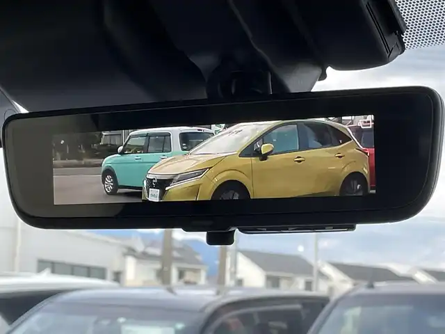 トヨタ グランエース プレミアム 群馬県 2020(令2)年 7.6万km シルバーM トヨタセーフティセンス/・プリクラッシュセーフティ/・レーダークルーズコントロール/・ハイビームアシスト/・レーンディパーチャーアラート/・ブラインドスポットモニター/・パーキングセンサー/・ロードサインアシスト/・パーキングサポートブレーキ/純正8型ディスプレイオーディオ（地図有）/　　Bluetooth/フルセグ/CD/DVD/    USB/Miracast/FM/AM/　  AppleCarPlay/AndroidAuto/パノラミックビューモニター/12.1型フリップダウンモニター/ベージュレザーシート/両側パワースライドドア/バックドアオートクロージャー/全席パワーシート/全席シートヒーター/デジタルインナーミラー/オートLEDヘッドライト/ドライブレコーダー/スマートキー2本/ビルドインETC2.0