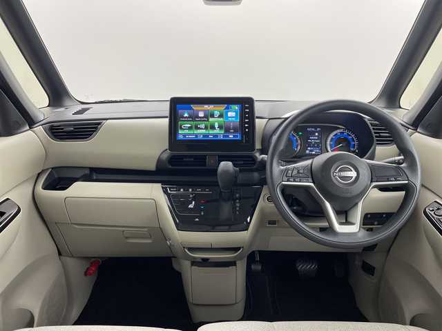 日産 ルークス X 茨城県 2024(令6)年 2万km ブラック 純正ディスプレイオーディオ　パノラミックビューモニター　衝突被害軽減ブレーキ　アイドリングストップ　横滑り防止装置　ドラレコ　ＥＴＣ　片側電動スライドドア　コーナーセンサー　スマートキー　ドアバイザー