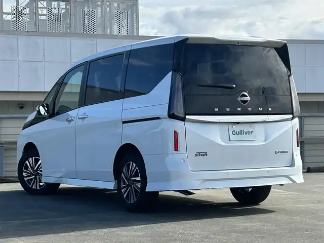 日産 セレナ e－パワー ハイウェイスター V 静岡県 2025(令7)年 0.1千km プリズムホワイト NissanConnectナビ/（FM/AM/フルセグTV/Bluetooth/USB)/ETC2.0/前後ドライブレコーダー/プロパイロット（ナビリンク機能付）/アラウンドビューモニター/移動物検知機能/追従クルーズコントロール/オートレベライザー/アダプティブLEDヘッドライト/インテリジェント ルームミラー/ワイヤレス充電器/プロパイロット緊急停止支援システム（SOSコール機能）/純正16AW