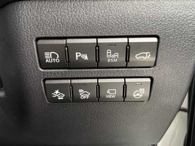 レクサス ＮＸ 300h バージョンL 愛知県 2016(平28)年 3.1万km ソニッククォーツ 純正ナビ/三眼LEDヘッドライト/全方位カメラ/レーダークルーズコントロール/シートヒーター/エアシート/バックカメラ/電動リアゲート/パワーシート/ヘッドアップディスプレイ/コーナーセンサー/純正アルミホイール/ETC2.0/ブラインドスポットモニター/パドルシフト/ステアリングヒーター/オートマチックハイビーム/衝突軽減システム/フルセグ/CD DVD/Bluetooth/ステアリングスイッチ/スマートキー/プッシュスタート