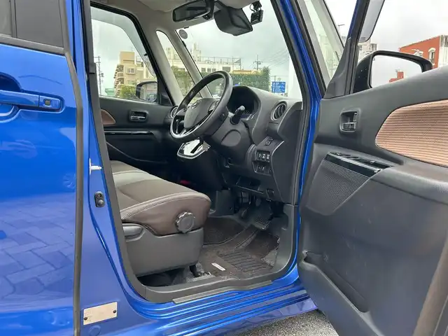 日産 デイズ ルークス HWS X Vセレクション 沖縄県 2017(平29)年 1万km オーシャンブルーP (株)IDOMが運営する【じしゃロンコザ店】の自社ローン専用車両になりますこちらは現金またはオートローンご利用時の価格です。自社ローンご希望の方は別途その旨お申付け下さい/フルセグＴＶ　/純正ナビ　/ＣＤ再生　/ＤＶＤ再生　/Ｂｌｕｅｔｏｏｔｈ接続　/方位カメラ　/ドライブレコーダー前後　/衝突軽減ブレーキ　/アイドリングストップ　/純正アルミホイール　/オートライト