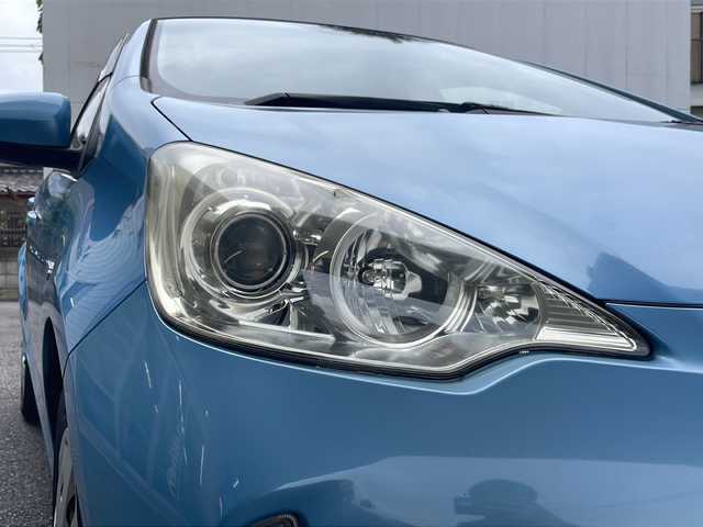 トヨタ アクア S 東京都 2013(平25)年 9.6万km クールソーダメタリック ワンオーナー/純正SDナビ（NSCP-W62）/・ワンセグ/BT/SD/CD/ラジオ/バックカメラ/ビルトインETC/スマートエントリーパッケージ/・スマートエントリー/スタートシステム/・イモビライザー/・コンライト/電動格納ウィンカー付ミラー/ドアバイザー/取扱説明書/新車時保証書