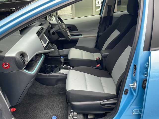 トヨタ アクア S 東京都 2013(平25)年 9.6万km クールソーダメタリック ワンオーナー/純正SDナビ（NSCP-W62）/・ワンセグ/BT/SD/CD/ラジオ/バックカメラ/ビルトインETC/スマートエントリーパッケージ/・スマートエントリー/スタートシステム/・イモビライザー/・コンライト/電動格納ウィンカー付ミラー/ドアバイザー/取扱説明書/新車時保証書