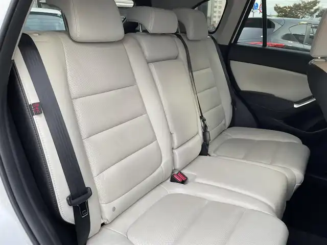 マツダ ＣＸ－５ XD Lパッケージ 兵庫県 2015(平27)年 8.8万km クリスタルホワイトパールマイカ (株)IDOMが運営する【じしゃロン西宮店】の自社ローン専用車両になります。こちらは現金またはオートローンご利用時の価格です。自社ローンご希望の方は別途その旨お申付け下さい/＊ETC/＊バックカメラ/＊パワステ/＊パワーウィンドウ/＊クルーズコントロールあり/＊フルセグ/＊パワーシート/＊シートヒーター/＊横滑り防止装置/＊レーンキープアシスト/＊オートライト/＊衝突被害軽減システム