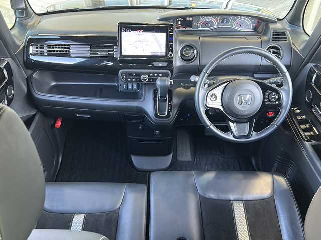 ホンダ Ｎ ＢＯＸ カスタム L ターボ 静岡県 2021(令3)年 5万km クリスタルブラックパール 純正メモリナビ/・CD/・DVD/・フルセグＴＶ/・Bluetooth/・USB/・iPod/・AM/・FM/主要装備/・両側パワスラ/・衝突軽減/・レーンキープ/・追従クルコン/・コーナーセンサー前後/・バックカメラ/・ETC/・ドラレコ/・ハーフレザーシート/・シートヒーターD/N席/・パドルシフト/・ステリモ/・スマートキー/・プッシュスタート/・純正フロアマット/・社外アルミホイール