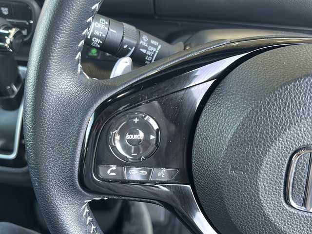 ホンダ Ｎ ＢＯＸ カスタム L ターボ 静岡県 2021(令3)年 5万km クリスタルブラックパール 純正メモリナビ/・CD/・DVD/・フルセグＴＶ/・Bluetooth/・USB/・iPod/・AM/・FM/主要装備/・両側パワスラ/・衝突軽減/・レーンキープ/・追従クルコン/・コーナーセンサー前後/・バックカメラ/・ETC/・ドラレコ/・ハーフレザーシート/・シートヒーターD/N席/・パドルシフト/・ステリモ/・スマートキー/・プッシュスタート/・純正フロアマット/・社外アルミホイール