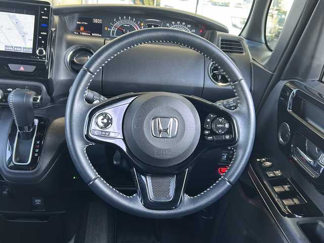 ホンダ Ｎ ＢＯＸ カスタム L ターボ 静岡県 2021(令3)年 5万km クリスタルブラックパール 純正メモリナビ/・CD/・DVD/・フルセグＴＶ/・Bluetooth/・USB/・iPod/・AM/・FM/主要装備/・両側パワスラ/・衝突軽減/・レーンキープ/・追従クルコン/・コーナーセンサー前後/・バックカメラ/・ETC/・ドラレコ/・ハーフレザーシート/・シートヒーターD/N席/・パドルシフト/・ステリモ/・スマートキー/・プッシュスタート/・純正フロアマット/・社外アルミホイール