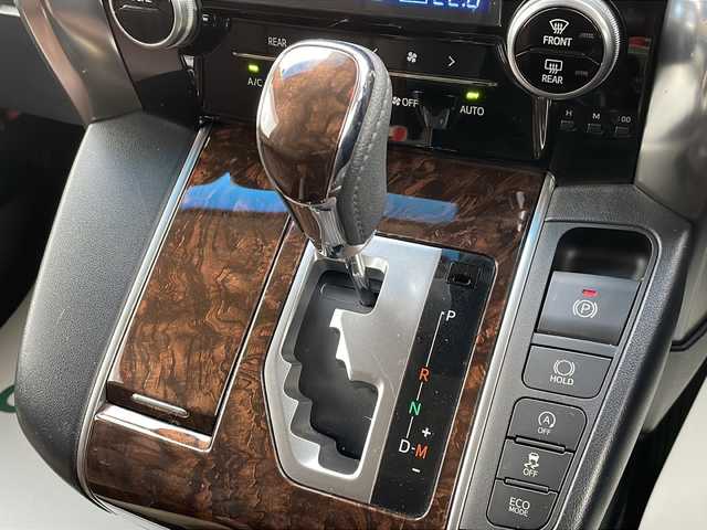 トヨタ アルファード X 山形県 2020(令2)年 2.9万km グラファイトM ワンオーナー/Toyota Safety Sense /・プリクラッシュセーフティ/・レーンディパーチャーアラート/・オートマチックハイビーム/・レーダークルーズコントロール/二眼LEDライト/純正ディスプレイオーディオナビ/バックカメラ/フルセグ/片側パワースライドドア/ドライブレコーダー/Clazzioレザー調シートカバー/電動パーキングブレーキ/オートホールド/アイドリングストップ/プッシュスタート/スマートキー