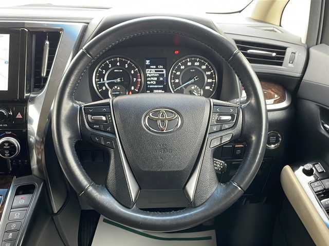 トヨタ アルファード X 山形県 2020(令2)年 2.9万km グラファイトM ワンオーナー/Toyota Safety Sense /・プリクラッシュセーフティ/・レーンディパーチャーアラート/・オートマチックハイビーム/・レーダークルーズコントロール/二眼LEDライト/純正ディスプレイオーディオナビ/バックカメラ/フルセグ/片側パワースライドドア/ドライブレコーダー/Clazzioレザー調シートカバー/電動パーキングブレーキ/オートホールド/アイドリングストップ/プッシュスタート/スマートキー