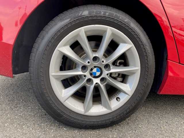 ＢＭＷ １１６ｉ スタイル 兵庫県 2014(平26)年 3.1万km クリムゾンレッド 純正ナビ（AM/FM/CD/DVD/AUX)/・フルセグTV/横滑り防止/アイドリングストップ/シートヒーター/プログラマルボタン/バックカメラ/SOS/スポーツモード/エコモード