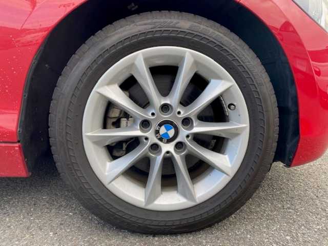 ＢＭＷ １１６ｉ スタイル 兵庫県 2014(平26)年 3.1万km クリムゾンレッド 純正ナビ（AM/FM/CD/DVD/AUX)/・フルセグTV/横滑り防止/アイドリングストップ/シートヒーター/プログラマルボタン/バックカメラ/SOS/スポーツモード/エコモード