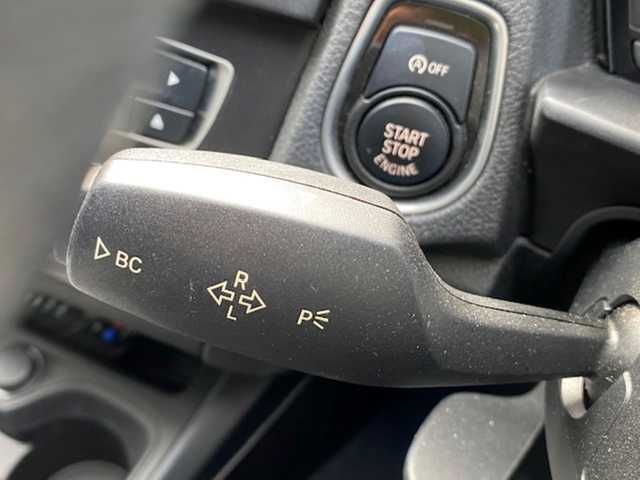 ＢＭＷ １１６ｉ スタイル 兵庫県 2014(平26)年 3.1万km クリムゾンレッド 純正ナビ（AM/FM/CD/DVD/AUX)/・フルセグTV/横滑り防止/アイドリングストップ/シートヒーター/プログラマルボタン/バックカメラ/SOS/スポーツモード/エコモード