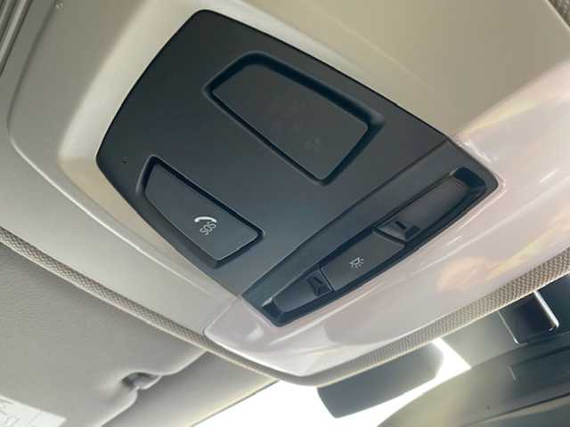 ＢＭＷ １１６ｉ スタイル 兵庫県 2014(平26)年 3.1万km クリムゾンレッド 純正ナビ（AM/FM/CD/DVD/AUX)/・フルセグTV/横滑り防止/アイドリングストップ/シートヒーター/プログラマルボタン/バックカメラ/SOS/スポーツモード/エコモード