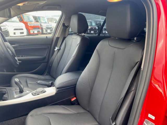 ＢＭＷ １１６ｉ スタイル 兵庫県 2014(平26)年 3.1万km クリムゾンレッド 純正ナビ（AM/FM/CD/DVD/AUX)/・フルセグTV/横滑り防止/アイドリングストップ/シートヒーター/プログラマルボタン/バックカメラ/SOS/スポーツモード/エコモード