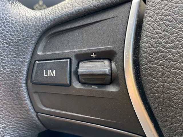 ＢＭＷ １１６ｉ スタイル 兵庫県 2014(平26)年 3.1万km クリムゾンレッド 純正ナビ（AM/FM/CD/DVD/AUX)/・フルセグTV/横滑り防止/アイドリングストップ/シートヒーター/プログラマルボタン/バックカメラ/SOS/スポーツモード/エコモード