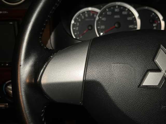 三菱 パジェロ ミニ VR 秋田県 2009(平21)年 5.3万km クールシルバーM/ラズベリーレッドP ・４WD/・ターボ/・純正ナビ/・ワンセグTV/・ETC/・ドラレコ/・純正フロアマット/・リモコンキー