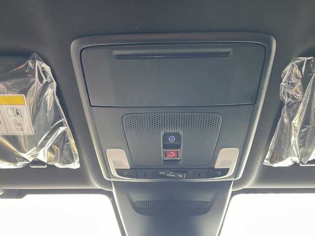 ホンダ ＺＲ－Ｖ ハイブリッド e:HEV Z ブラックスタイル 三重県 2025(令7)年 0.1千km プラチナホワイトパール 登録済未使用車/純正メーカーオプションナビ/AppleCarPlay/AndroidAuto/全周囲カメラ/ワイヤレス充電/ＢＳＭ/本革シート/全席シートヒーター/ステアリングヒーター/パワーシート/メモリーシート/追従クルーズコントロール/レーンキープアシスト/コーナーセンサー/パドルシフト/ステアリングスイッチ/電動リアゲート/スペアキー/SOSコール/先行車発進告知/標識認識システム/衝突被害軽減システム/電子パーキング/LEDライト/オートライト/オートマチックハイビーム/電動格納ミラー/禁煙車