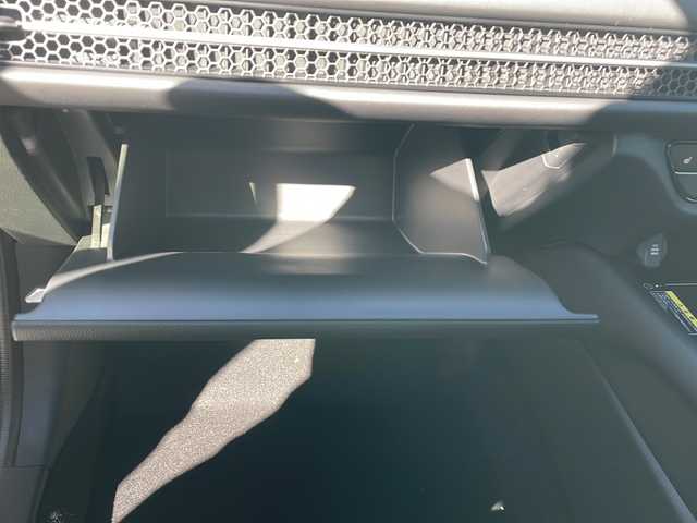 ホンダ ＺＲ－Ｖ ハイブリッド e:HEV Z ブラックスタイル 三重県 2025(令7)年 0.1千km プラチナホワイトパール 登録済未使用車/純正メーカーオプションナビ/AppleCarPlay/AndroidAuto/全周囲カメラ/ワイヤレス充電/ＢＳＭ/本革シート/全席シートヒーター/ステアリングヒーター/パワーシート/メモリーシート/追従クルーズコントロール/レーンキープアシスト/コーナーセンサー/パドルシフト/ステアリングスイッチ/電動リアゲート/スペアキー/SOSコール/先行車発進告知/標識認識システム/衝突被害軽減システム/電子パーキング/LEDライト/オートライト/オートマチックハイビーム/電動格納ミラー/禁煙車