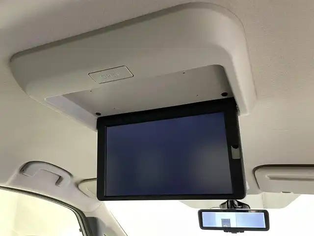 日産 セレナ e－パワー ハイウェイスター V 愛知県 2022(令4)年 6万km ダークメタルグレー/ダイヤモンドブラック 純正１０インチナビ/プロパイロット/アラウンドビューモニター/フリップダウンモニター/両側パワースライドドア/ハンズフリーオートスライドドア/衝突軽減ブレーキ/ブラインドスポットモニター/クリアランスソナー/車線逸脱警報/ハンドルヒーター/シートヒーター/電動パーキングブレーキ/ブレーキホールド/デジタルインナーミラー/ドライブレコーダー/ビルトインETC/アクセサリーソケット/ISOFIX/純正15インチアルミホイール