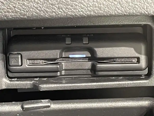 日産 セレナ e－パワー ハイウェイスター V 愛知県 2022(令4)年 6万km ダークメタルグレー/ダイヤモンドブラック 純正１０インチナビ/プロパイロット/アラウンドビューモニター/フリップダウンモニター/両側パワースライドドア/ハンズフリーオートスライドドア/衝突軽減ブレーキ/ブラインドスポットモニター/クリアランスソナー/車線逸脱警報/ハンドルヒーター/シートヒーター/電動パーキングブレーキ/ブレーキホールド/デジタルインナーミラー/ドライブレコーダー/ビルトインETC/アクセサリーソケット/ISOFIX/純正15インチアルミホイール