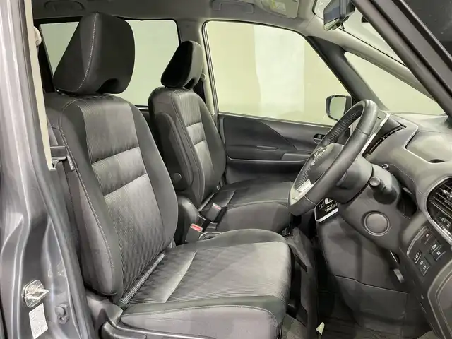 日産 セレナ e－パワー ハイウェイスター V 愛知県 2022(令4)年 6万km ダークメタルグレー/ダイヤモンドブラック 純正１０インチナビ/プロパイロット/アラウンドビューモニター/フリップダウンモニター/両側パワースライドドア/ハンズフリーオートスライドドア/衝突軽減ブレーキ/ブラインドスポットモニター/クリアランスソナー/車線逸脱警報/ハンドルヒーター/シートヒーター/電動パーキングブレーキ/ブレーキホールド/デジタルインナーミラー/ドライブレコーダー/ビルトインETC/アクセサリーソケット/ISOFIX/純正15インチアルミホイール