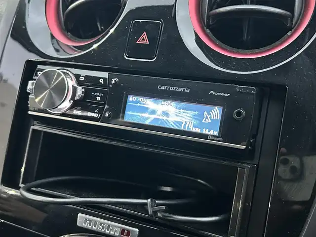 日産 ノート ニスモS 山形県 2014(平26)年 5.9万km ブリリアントホワイトパール 純正エアロ/オーディオ/　　【CD/BT】/LEDオートライト/純正17インチアルミホイール/電動格納ウィンカーミラー/純正フロアマット/オートエアコン/パワーステアリング/パワーウィンドウ/フォグランプ/スマートキー