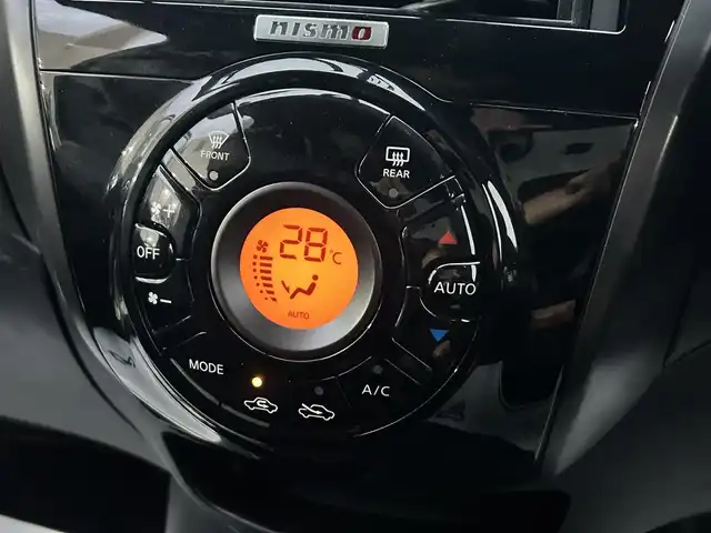 日産 ノート ニスモS 山形県 2014(平26)年 5.9万km ブリリアントホワイトパール 純正エアロ/オーディオ/　　【CD/BT】/LEDオートライト/純正17インチアルミホイール/電動格納ウィンカーミラー/純正フロアマット/オートエアコン/パワーステアリング/パワーウィンドウ/フォグランプ/スマートキー