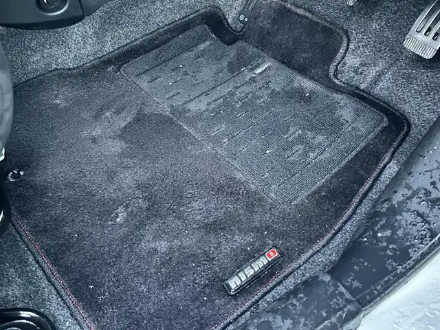 日産 ノート ニスモS 山形県 2014(平26)年 5.9万km ブリリアントホワイトパール 純正エアロ/オーディオ/　　【CD/BT】/LEDオートライト/純正17インチアルミホイール/電動格納ウィンカーミラー/純正フロアマット/オートエアコン/パワーステアリング/パワーウィンドウ/フォグランプ/スマートキー