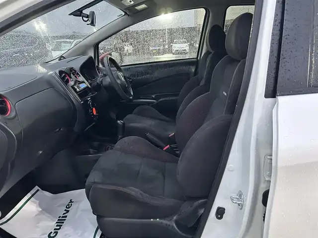 日産 ノート ニスモS 山形県 2014(平26)年 5.9万km ブリリアントホワイトパール 純正エアロ/オーディオ/　　【CD/BT】/LEDオートライト/純正17インチアルミホイール/電動格納ウィンカーミラー/純正フロアマット/オートエアコン/パワーステアリング/パワーウィンドウ/フォグランプ/スマートキー