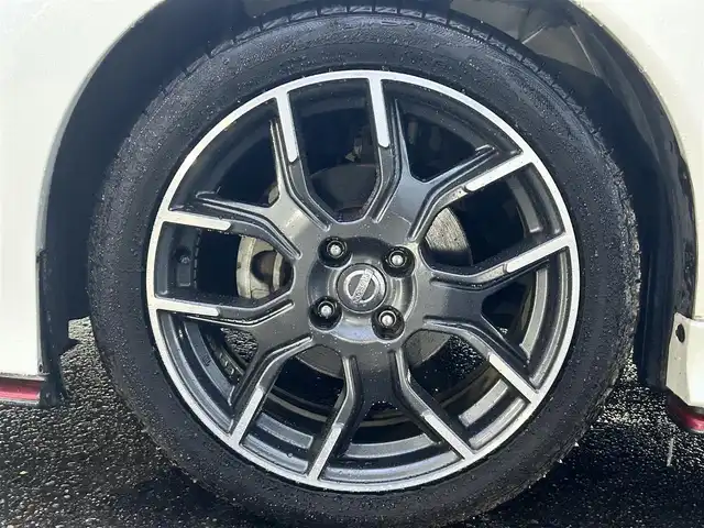 日産 ノート ニスモS 山形県 2014(平26)年 5.9万km ブリリアントホワイトパール 純正エアロ/オーディオ/　　【CD/BT】/LEDオートライト/純正17インチアルミホイール/電動格納ウィンカーミラー/純正フロアマット/オートエアコン/パワーステアリング/パワーウィンドウ/フォグランプ/スマートキー