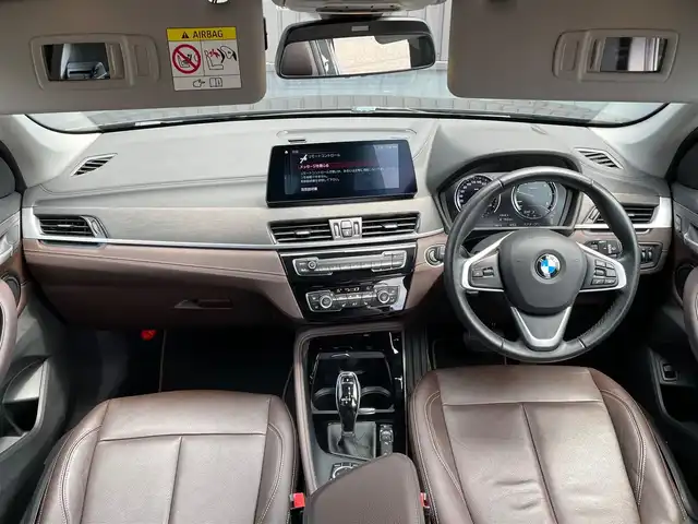 ＢＭＷ Ｘ１ xDrive 18d xライン 青森県 2020(令2)年 3.6万km 黒 /4WD/ディーゼルターボ/レーン・ディパーチャー・ウォーニング/（車線逸脱警告システム）/前車接近警告機能/衝突回避、被害軽減ブレーキ/パークディスタンスコントロール/HDDナビゲーションシステム/　(Bluetooth/USB)/ハイラインパッケージ/　(フロントシートヒーティング)/コンフォートパッケージ/　(オートマチックテールゲート//　電動フロントシート)/ＬＥＤヘッドライト/ミラー一体ＥＴＣ　/前後ドラレコ　/前後コーナーセンサー　/革巻きステア/オーディオ/ステアスイッチ/オートライト/オートワイパー/ヘットライトリベライザー/シルバールーフレール/ヒルクライムアシスト/リア7面スモークフィルム/木目調パネル/W/サイド/カーテンエアバッグ /ABS/スマートキー/保証書/取説