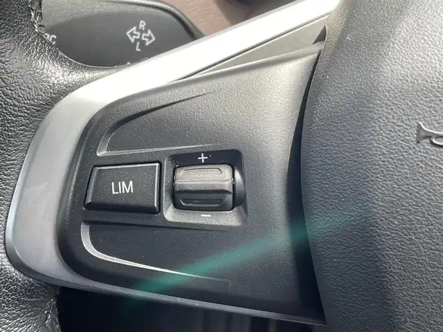 ＢＭＷ Ｘ１ xDrive 18d xライン 青森県 2020(令2)年 3.6万km 黒 /4WD/ディーゼルターボ/レーン・ディパーチャー・ウォーニング/（車線逸脱警告システム）/前車接近警告機能/衝突回避、被害軽減ブレーキ/パークディスタンスコントロール/HDDナビゲーションシステム/　(Bluetooth/USB)/ハイラインパッケージ/　(フロントシートヒーティング)/コンフォートパッケージ/　(オートマチックテールゲート//　電動フロントシート)/ＬＥＤヘッドライト/ミラー一体ＥＴＣ　/前後ドラレコ　/前後コーナーセンサー　/革巻きステア/オーディオ/ステアスイッチ/オートライト/オートワイパー/ヘットライトリベライザー/シルバールーフレール/ヒルクライムアシスト/リア7面スモークフィルム/木目調パネル/W/サイド/カーテンエアバッグ /ABS/スマートキー/保証書/取説