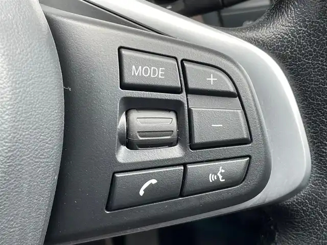 ＢＭＷ Ｘ１ xDrive 18d xライン 青森県 2020(令2)年 3.6万km 黒 /4WD/ディーゼルターボ/レーン・ディパーチャー・ウォーニング/（車線逸脱警告システム）/前車接近警告機能/衝突回避、被害軽減ブレーキ/パークディスタンスコントロール/HDDナビゲーションシステム/　(Bluetooth/USB)/ハイラインパッケージ/　(フロントシートヒーティング)/コンフォートパッケージ/　(オートマチックテールゲート//　電動フロントシート)/ＬＥＤヘッドライト/ミラー一体ＥＴＣ　/前後ドラレコ　/前後コーナーセンサー　/革巻きステア/オーディオ/ステアスイッチ/オートライト/オートワイパー/ヘットライトリベライザー/シルバールーフレール/ヒルクライムアシスト/リア7面スモークフィルム/木目調パネル/W/サイド/カーテンエアバッグ /ABS/スマートキー/保証書/取説