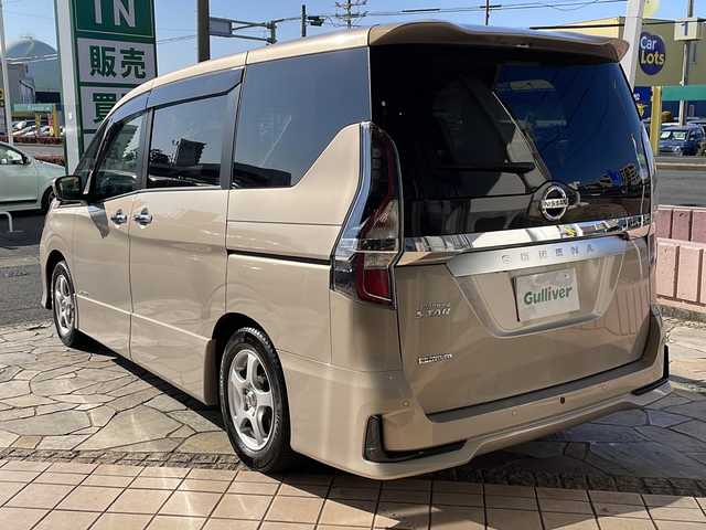 日産 セレナ ハイウェイスター V 静岡県 2021(令3)年 6万km ベージュ 純正SDナビ/Bluetooth/バックカメラ/フロントカメラ/サイドカメラ/全方位カメラ/フルセグテレビ/純正フリップダウン/社外ETC/社外ドライブレコーダー前/両側パワースライド/追従クルーズコントロール/コーナーセンサー前後/横滑り防止装置/衝突軽減システム/盗難防止装置/LEDヘッドライト/オートライト