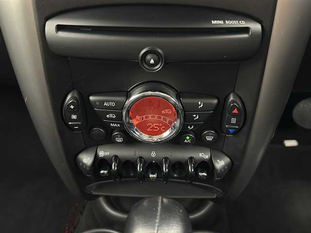 ＭＩＮＩ ミニ クロスオーバー クーパー オール4 秋田県 2013(平25)年 7万km 茶 純正オーディオ【AM/FM/CD/AUX】 /ETC /前席シートヒーター　/フォグライト /ルーフレール　/プッシュスタート　/スマートキー　/ETC /前席シートヒーター　/横滑り防止装置　/オートエアコン　/ライトレベライザー /純正AW /革巻きステアリング