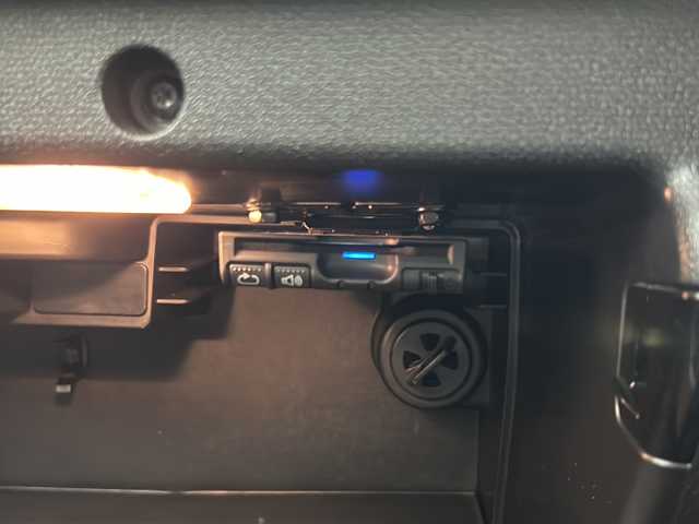 ＭＩＮＩ ミニ クロスオーバー クーパー オール4 秋田県 2013(平25)年 7万km 茶 純正オーディオ【AM/FM/CD/AUX】 /ETC /前席シートヒーター　/フォグライト /ルーフレール　/プッシュスタート　/スマートキー　/ETC /前席シートヒーター　/横滑り防止装置　/オートエアコン　/ライトレベライザー /純正AW /革巻きステアリング