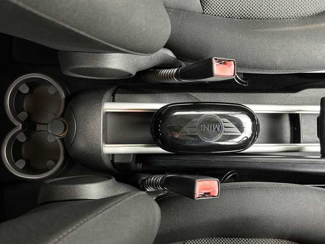 ＭＩＮＩ ミニ クロスオーバー クーパー オール4 秋田県 2013(平25)年 7万km 茶 純正オーディオ【AM/FM/CD/AUX】 /ETC /前席シートヒーター　/フォグライト /ルーフレール　/プッシュスタート　/スマートキー　/ETC /前席シートヒーター　/横滑り防止装置　/オートエアコン　/ライトレベライザー /純正AW /革巻きステアリング