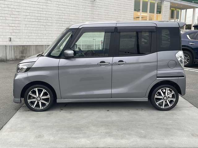 日産 デイズ ルークス ハイウェイスター Gターボ 山梨県 2018(平30)年 6.4万km チタニウムグレーメタリック 純正ナビ/ＥＴＣ　/バックモニター/オートライト　/プッシュスタート　/両側パワースライドドア/クルーズコントロール/プッシュスタート　/オートエアコン/フロアマット/純正アルミホイール/電動格納ミラー　