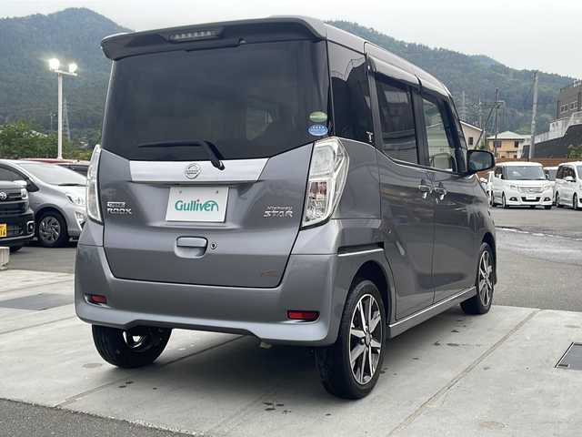 日産 デイズ ルークス ハイウェイスター Gターボ 山梨県 2018(平30)年 6.4万km チタニウムグレーメタリック 純正ナビ/ＥＴＣ　/バックモニター/オートライト　/プッシュスタート　/両側パワースライドドア/クルーズコントロール/プッシュスタート　/オートエアコン/フロアマット/純正アルミホイール/電動格納ミラー　