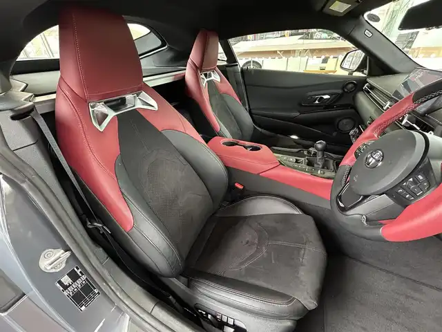 トヨタ スープラ RZ 埼玉県 2024(令6)年 1.1万km グレー ワンオーナー/外部検査済み/6MTモデル/カラー：ボルカニックアッシュグレーM/純正ナビ/フルセグTV/Bluetooth/USB　/バックカメラ/ハーフレザーシート/パワーシート（D席メモリー付き）/ETC/純正LEDヘッドライト/電動格納ミラー/革巻きステア/ステアリングオーディオスイッチ/デュアルAAC/シートヒーター/JBLサウンドスピーカー/新車保証書/取扱説明書/スペアキーｘ１