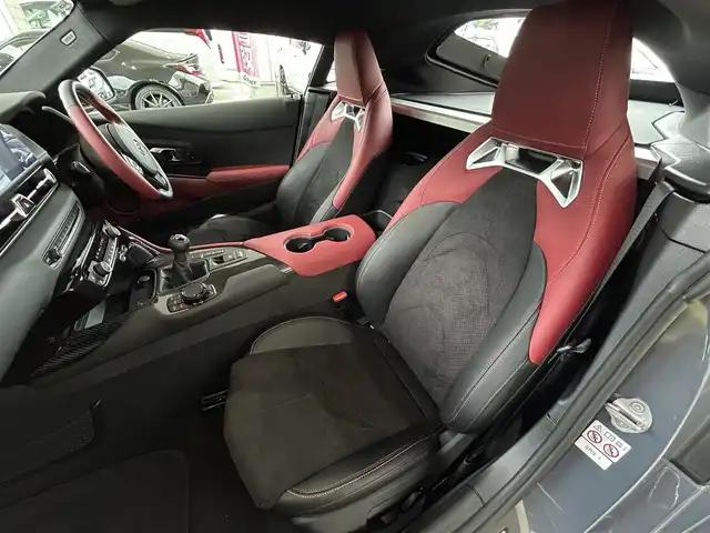 トヨタ スープラ RZ 埼玉県 2024(令6)年 1.1万km グレー ワンオーナー/外部検査済み/6MTモデル/カラー：ボルカニックアッシュグレーM/純正ナビ/フルセグTV/Bluetooth/USB　/バックカメラ/ハーフレザーシート/パワーシート（D席メモリー付き）/ETC/純正LEDヘッドライト/電動格納ミラー/革巻きステア/ステアリングオーディオスイッチ/デュアルAAC/シートヒーター/JBLサウンドスピーカー/新車保証書/取扱説明書/スペアキーｘ１