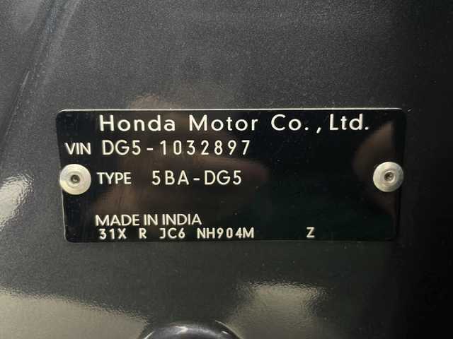 ホンダ ＷＲ－Ｖ Z 秋田県 2025(令7)年 0.1万km未満 メテオロイドグレーメタリック スマートキー /プッシュスタート /スペアキー有り/バックカメラ 装着車　/ホンダセンシング /衝突被害軽減システム　/横滑り防止装置　/レーンキープアシスト　/USBポート　/オートエアコン  /オートライト　/パドルシフト　/ステアリングリモコン装着車/クルーズコントロール/ライトレベライザー /電格ミラー/革巻きステアリング/ハーフレザーシート /純正AW/ウィンカーミラー /コーナーセンサー /フォグライト